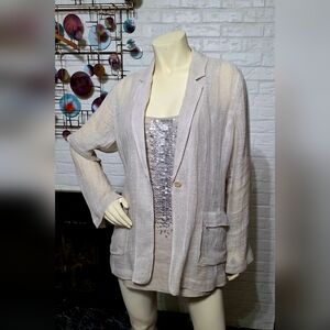 EILEEN FISHER | Relaxed Fit Cream Blazer with Matching Camisole